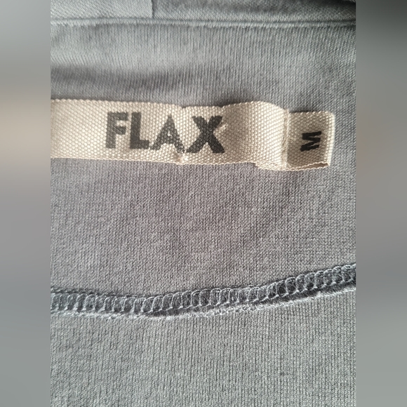 Flax grey cardigan in size medium. - Picture 4 of 6